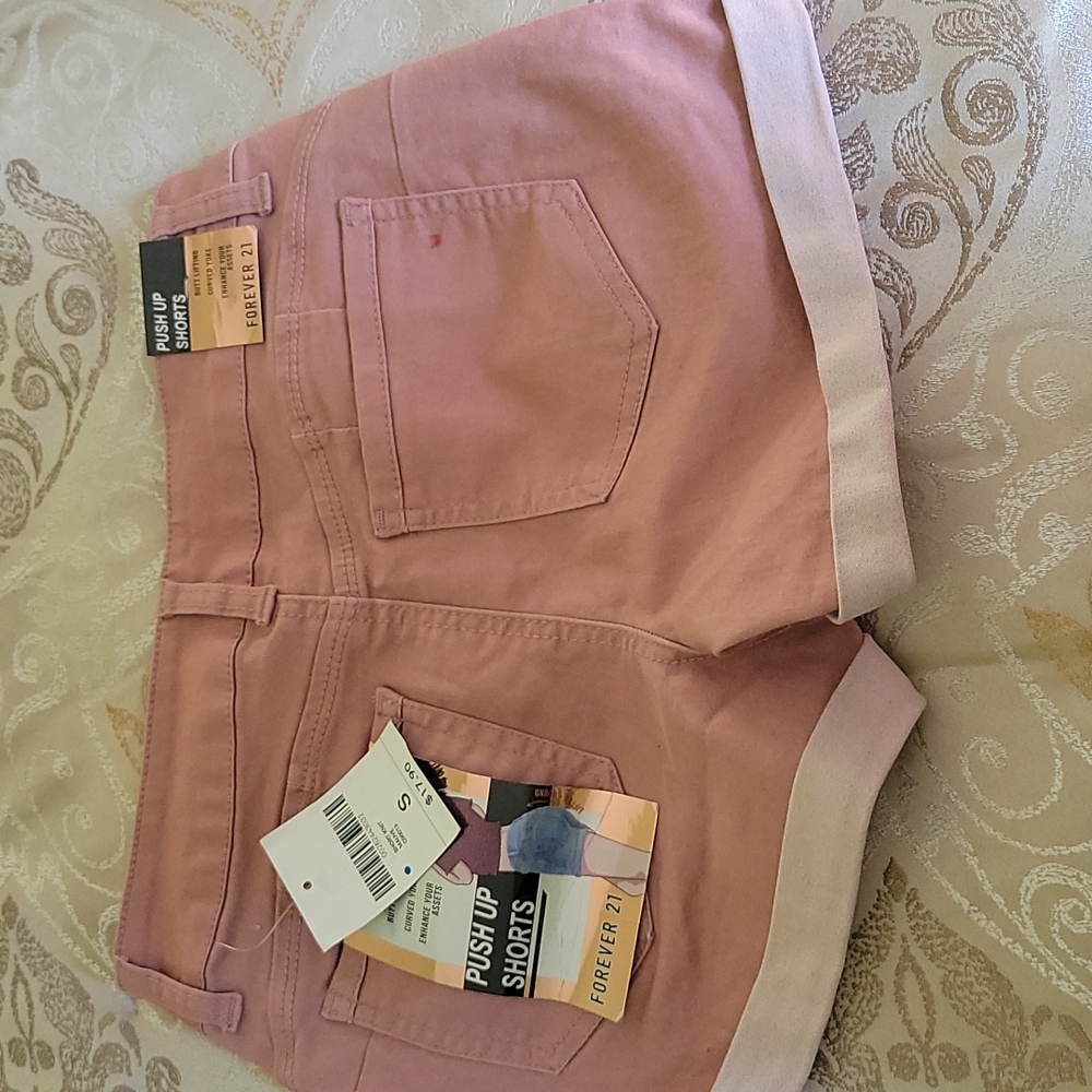 Shorts - Picture 2 of 2